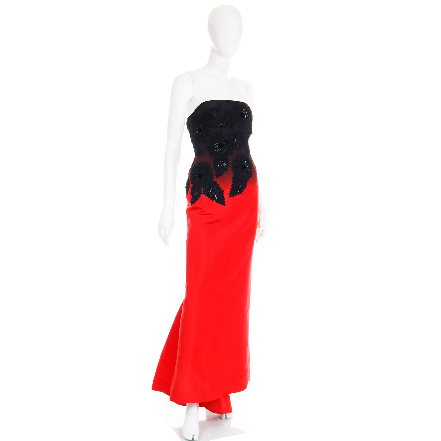 2008 Oscar de la Renta Red & Black Ombre Embroidered Evening Dress