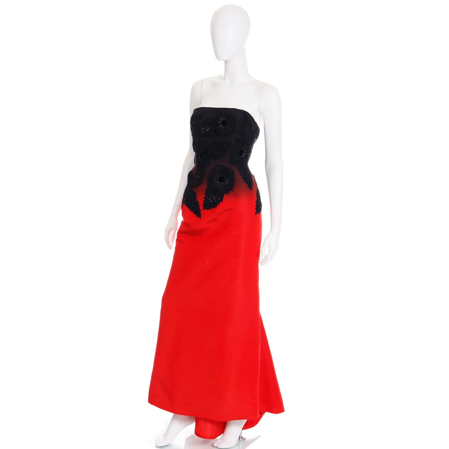 2008 Oscar de la Renta Red & Black Ombre Embroidered Evening Dress