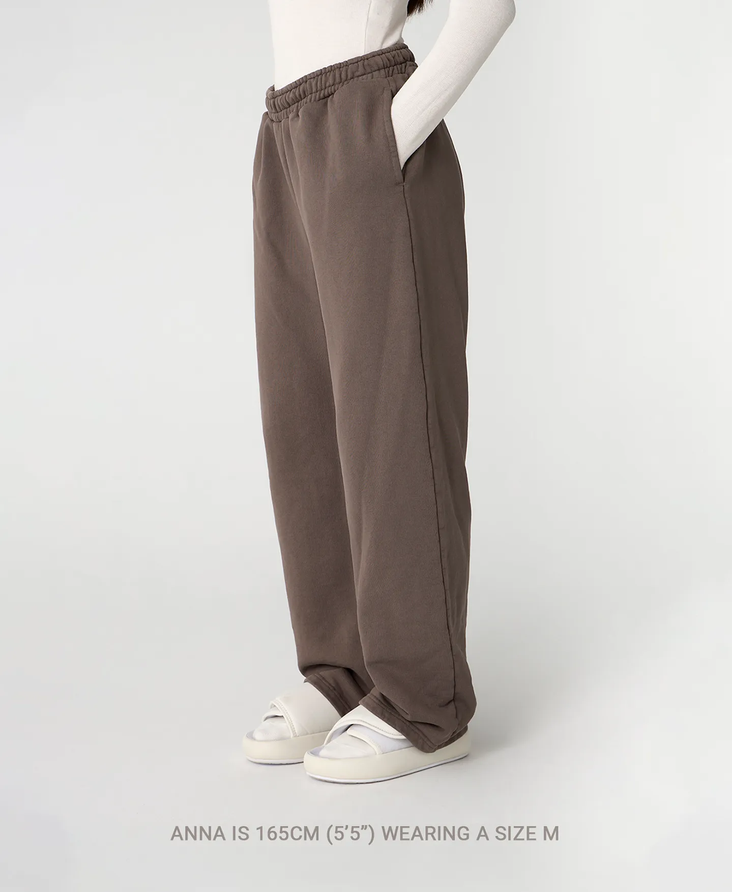 600 GSM 'Vintage Olive' Straight-leg Pants