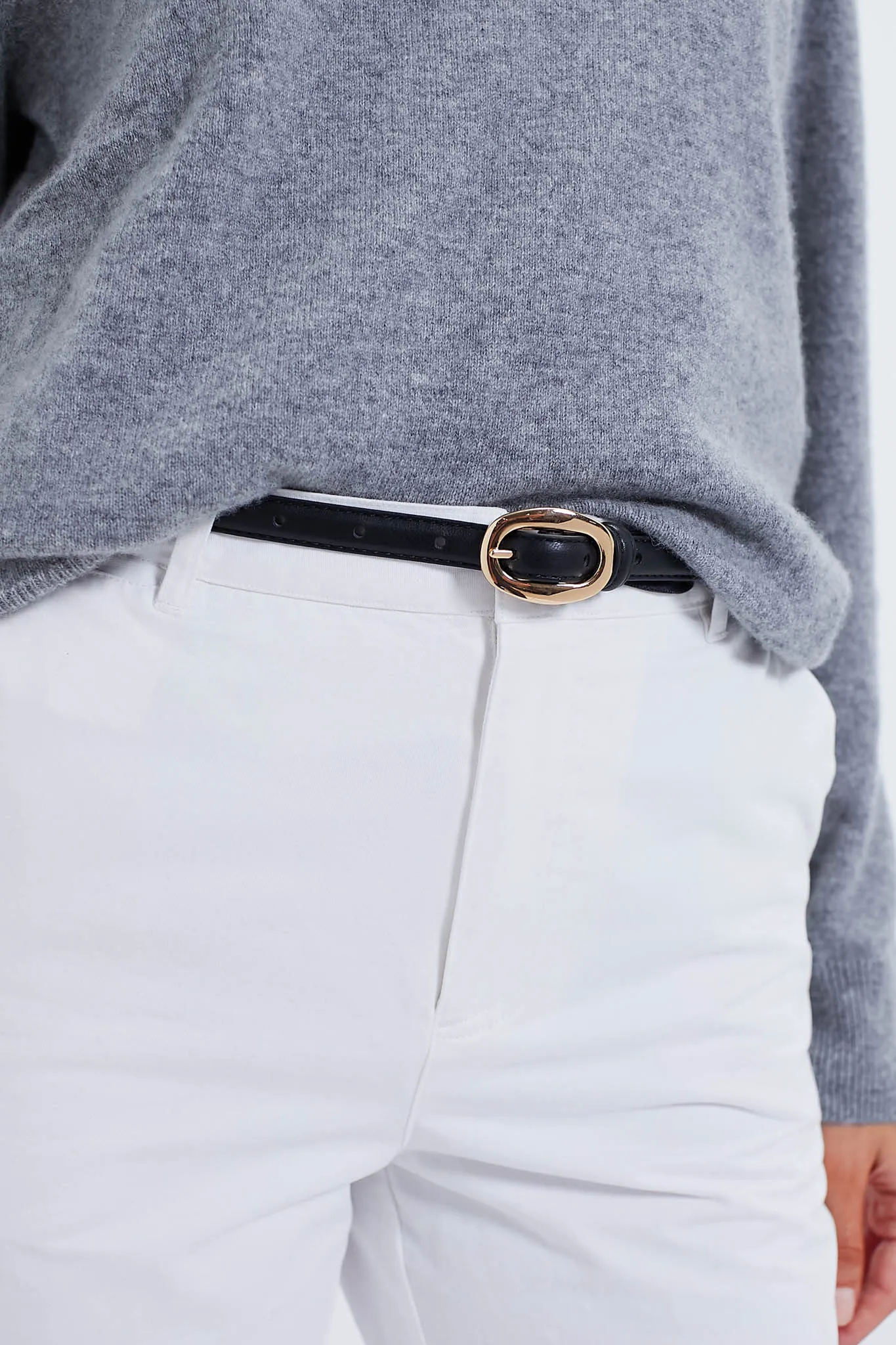 Black Oval Buckle Skinny Belt