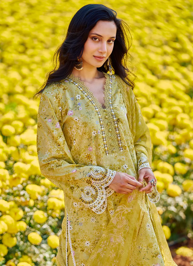 Image Printkari Luxury Lawn Collection – Zeerin