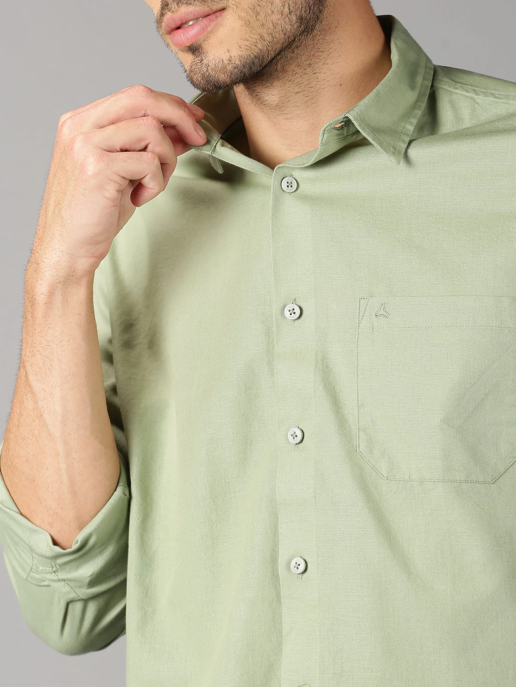 MEN'S GREEN SOLID SLIM FIT SHIRT