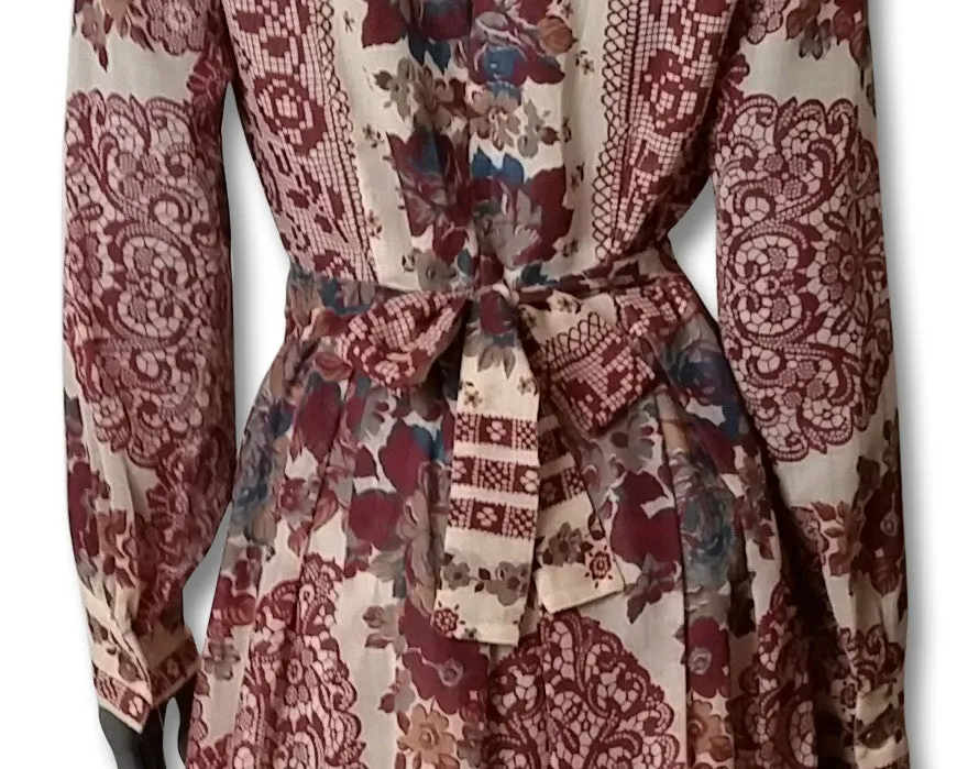 Mid-1970s Floral Print Shirtwaist