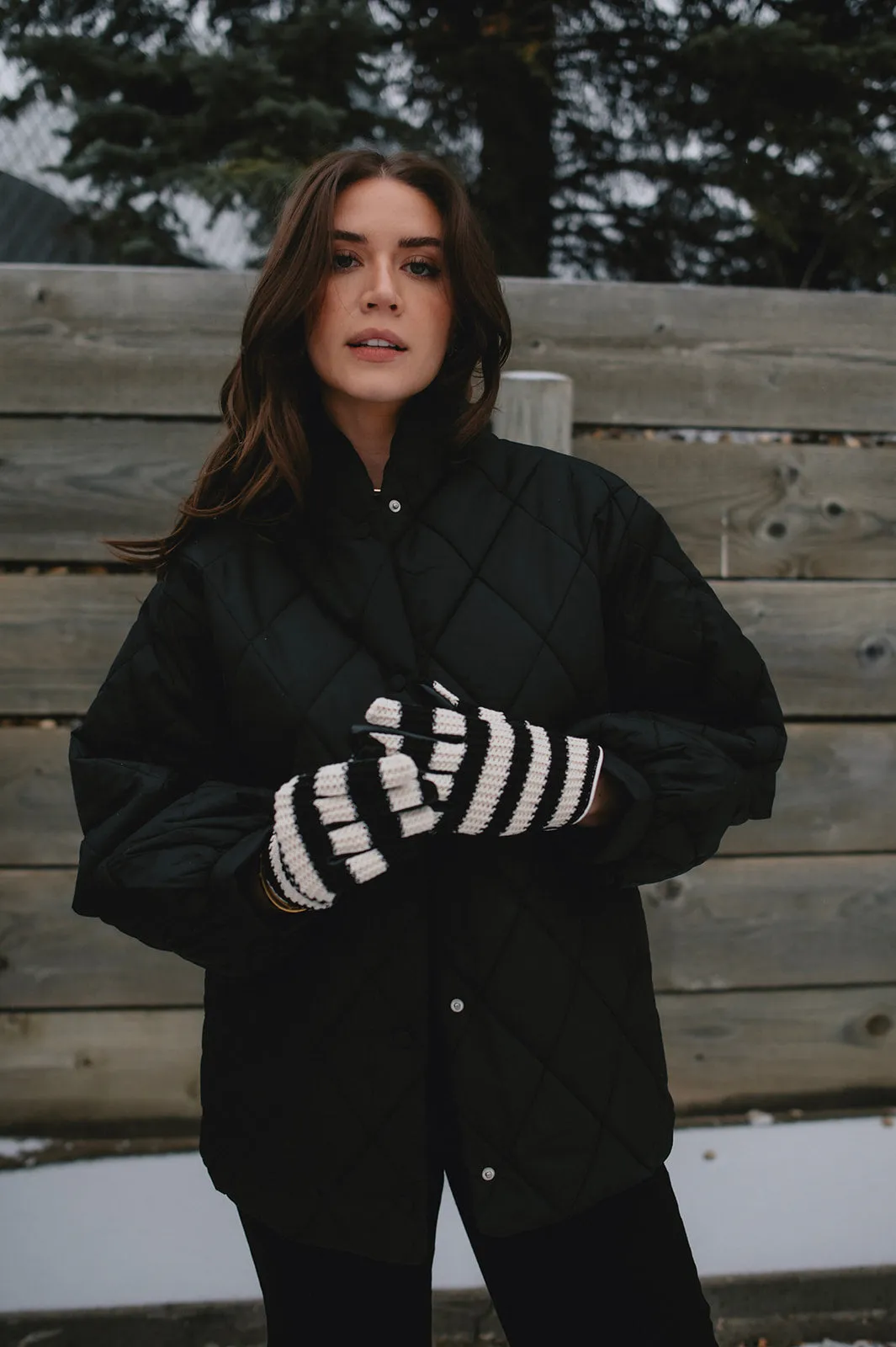 The Hansa Short Quilted Jacket - Black