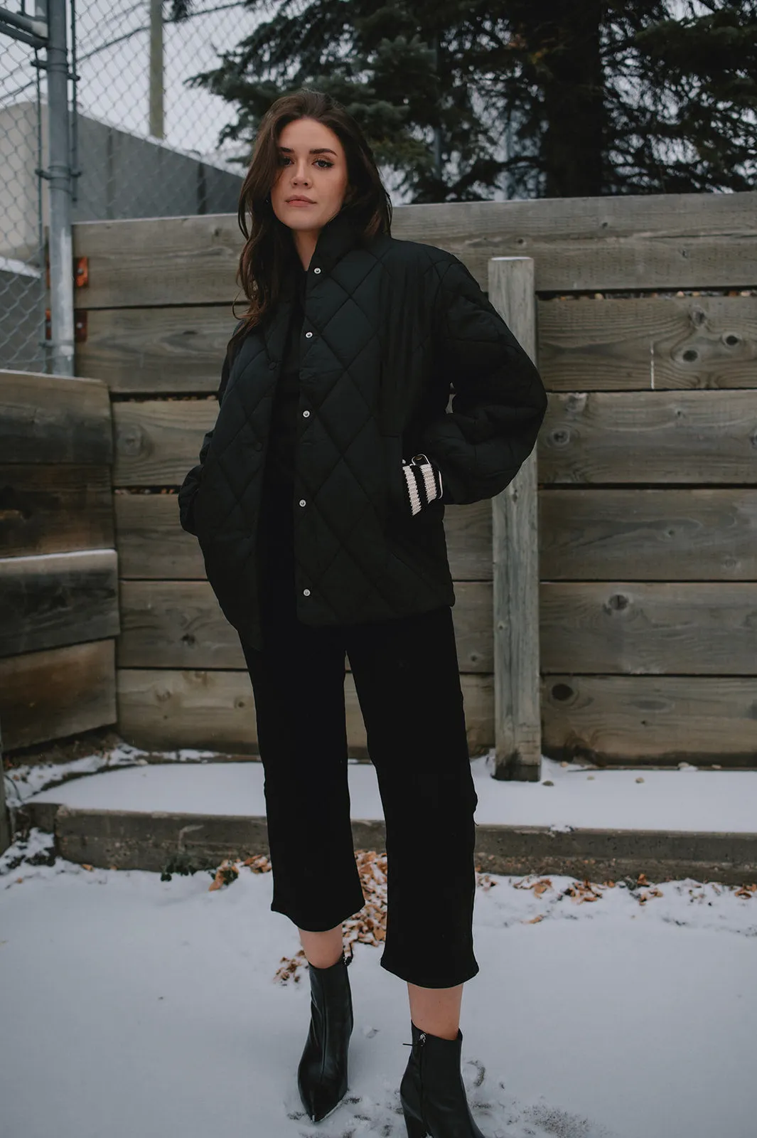 The Hansa Short Quilted Jacket - Black