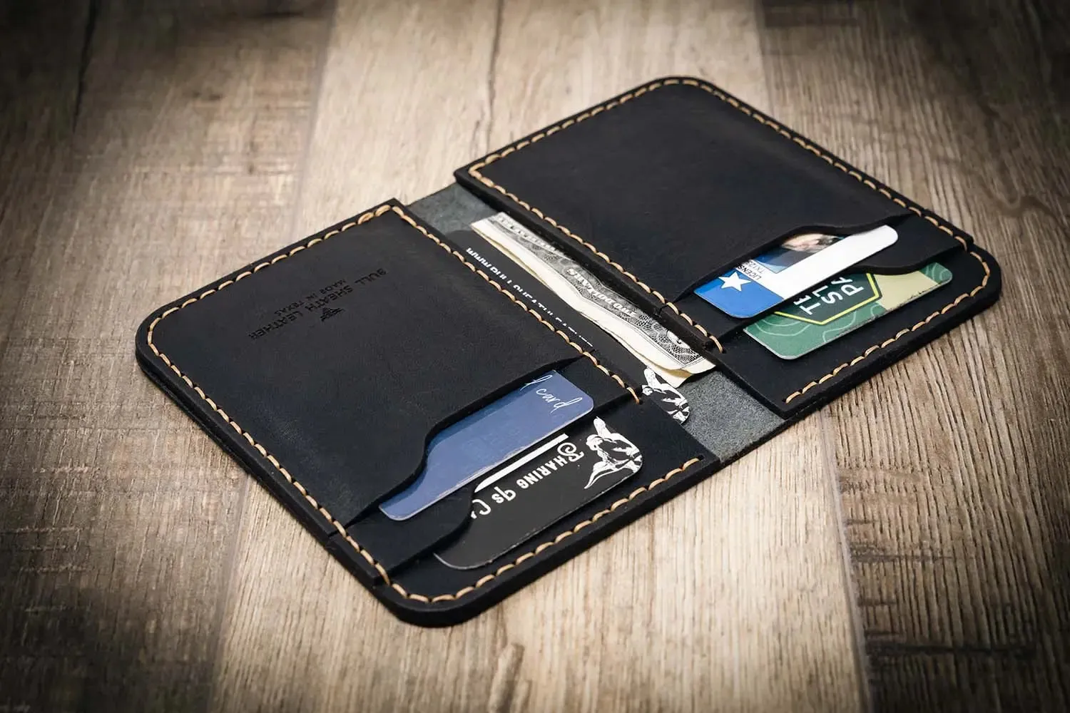 The Tyler Vertical Wallet - Black