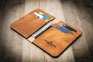 The Tyler Vertical Wallet - Saddle Tan